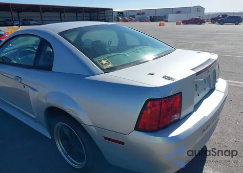 2001 Ford Mustang из США, поврежденный, VIN 1FAFP40401F144846